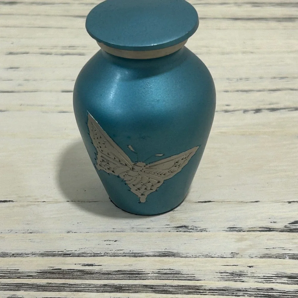 Small brass‎ etched paper weight